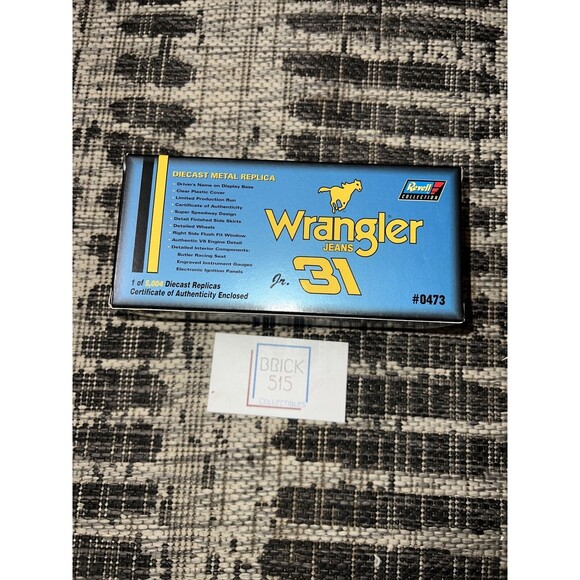 NASCAR Revell 1:43 Diecast Wrangler #31 Dale Earnhardt Jr. with Display NIB LE - Picture 4 of 4